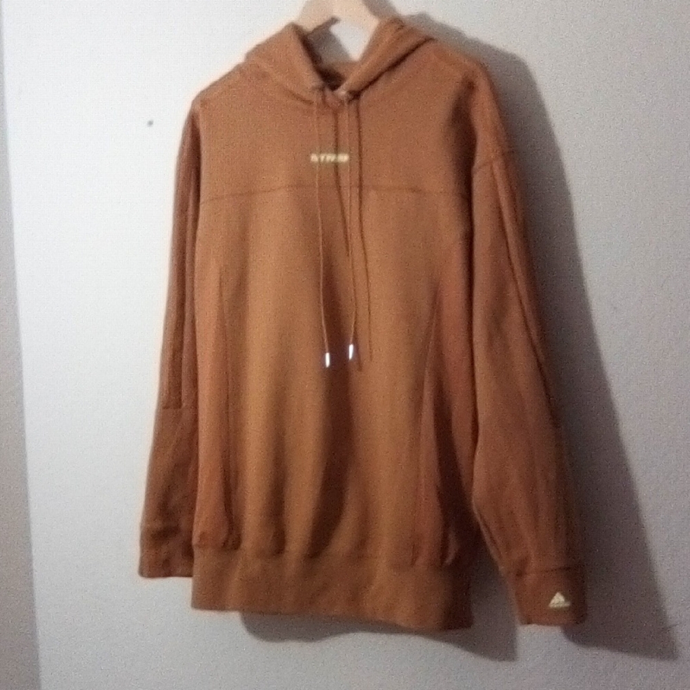 PRESENT FOR MY BOYFRIEND. IVY PARK Crewneck Sweater in Tan
